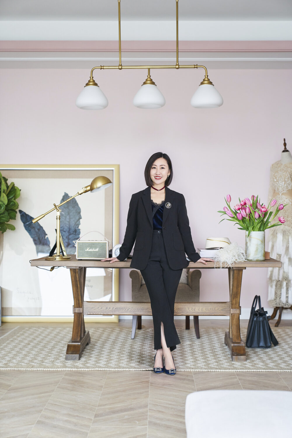 Corporate portrait of a Chinese design and fashion influencer, created for ELLE Deco.