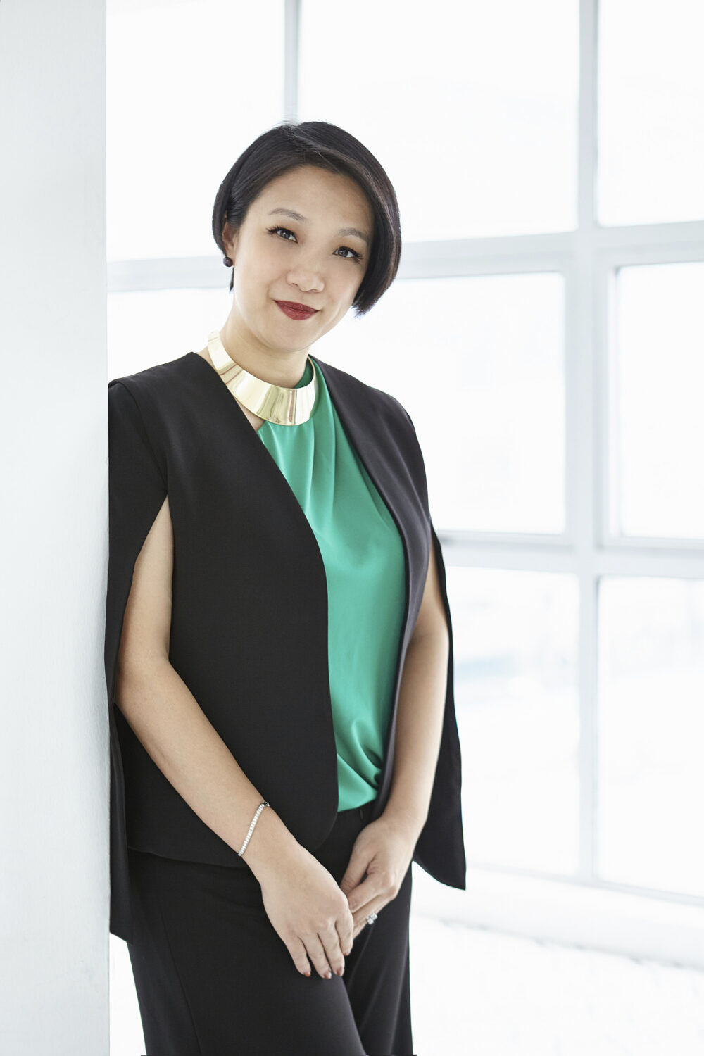 Corporate head shot of a female professional, produced for ELLE Deco.